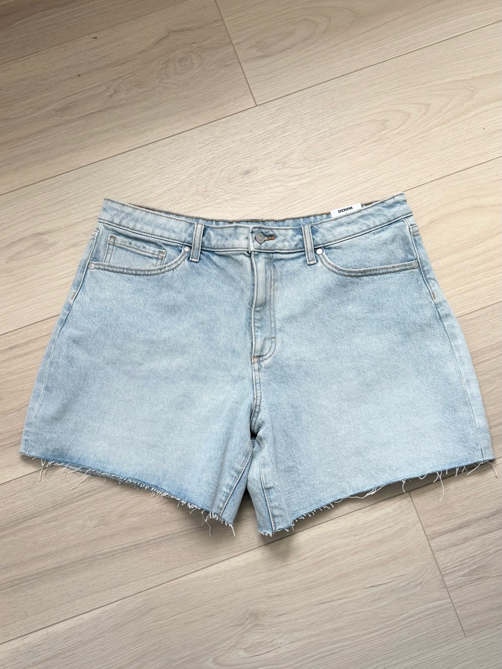 NEW- Victoria’s Secret PINK Mid-Rise 90’s Baggy Shorts size 14